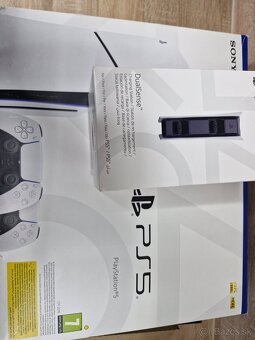 Playstation 5 slim disc, 2 ovládače + nabíjačka - 2