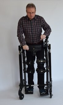 Dynamické vertikalizačné s funkciou chôdze WalkStander Sport - 2