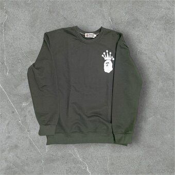 Stüssy x BAPE sveter - 2