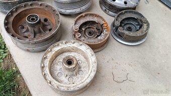 Predám stredy kolies Jawa - 2