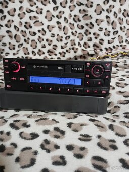 Poukam Autoradia Beta - 2