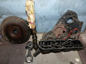 Ford Transit 2.5 DI motor - diely - 2