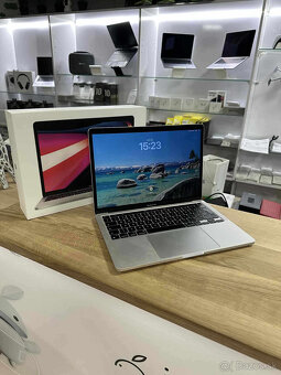 Macbook Pro M1 1TB, 16GB RAM - 2