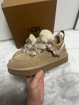 UGG Lowmel Sand Women - 2