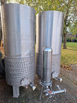 Nerezové nádrže - 2