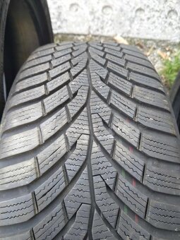 225/50 R 17 zimné Continental. - 2