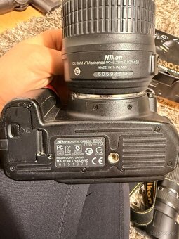 Predám fotoaparát Nikon D3000 - 2