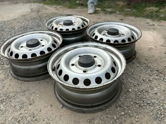 Plechové disky 5x160 r16 originál Ford - 2