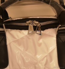 Športová taška Karl Lagerfeld - biela - 2