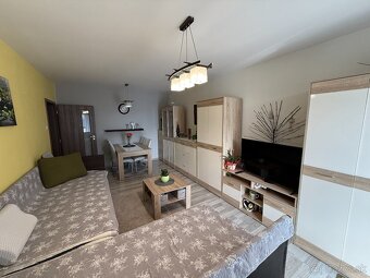 Exkluzívne APEX reality 2i. s balkónom 61 m2, Hollého ul. - 2
