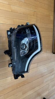 Predam ľavé predné svetlo na Kamión Mercedes Actros MP5 Vo - 2