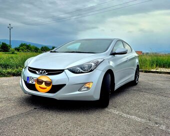 Hyunday elantra 2013 1.6 97kw benzín - 2