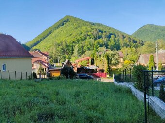 Predaj: Krásny stavebný pozemok 1023m2 v Lopušných Pažitiach - 2