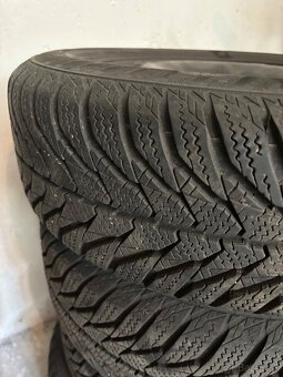 Zimne pneumatiky 185/60 R14 82T, + disky , skoda fabia - 2