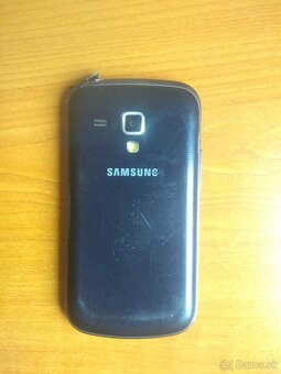 {36} Mobilný telefón Samsung GT-S7562 Duos - 2