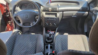 Predám Opel Astra 1.6 Benzín - 2