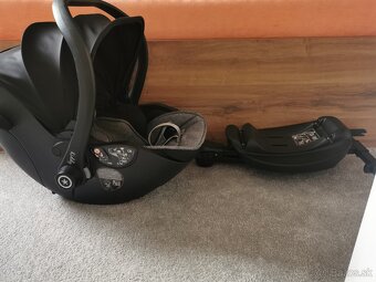 KIDDY Autosedačka Evoluna i-size II + základňa Isofix - 2