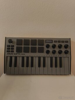 Akai MPK mini - MIDI Klavír - 2