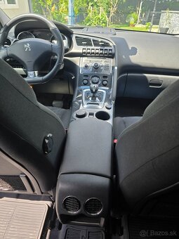 Predám Peugeot 3008 H4 Hybrid automat 4x4 - 2