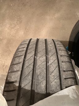 Letné pneumatiky 215/55 R17 - 2