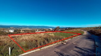 Rozľahlý stavebný pozemok Zvolen - Sarvaška - 2