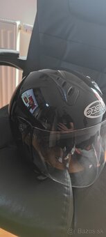 Prilba na motorku veľkosť L - 2