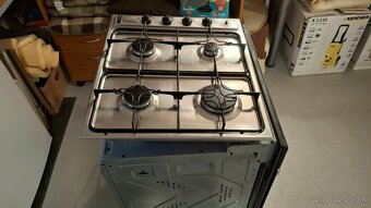 Set vstavaná rúra + plyn. varná platňa zn. MORA - 2