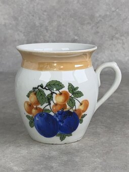 Starožitné porcelánové šálky - 2