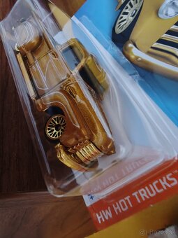 Hot wheels - 2