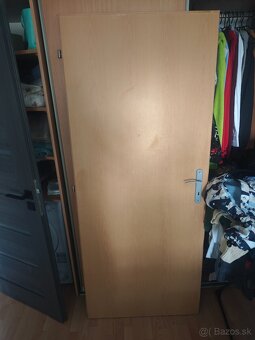 Predám interiérové dvere 80 prave - 2