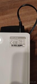 TP-LINK TL-SF1005D 5-Port 10/100Mbps Desktop Switch - 2