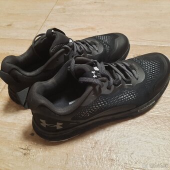 Panske bezecke tenisky Under Armour vel.41 - 2