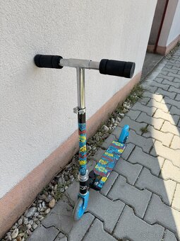 Predam detsku kolobezku so svietiacimi kolieskami - 2