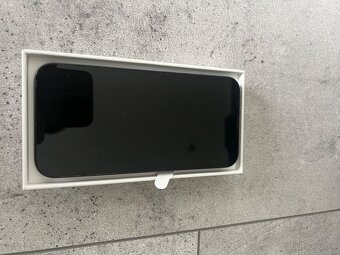 iPhone 13 128GB - 2