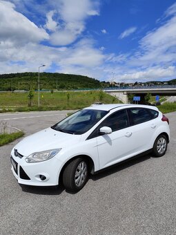 Ford 1.0 ecoboost 74kw.2013/7 94200km - 2