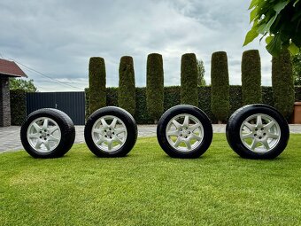 Komplet letnú sadu alu na Škoda,Vw,Seat - 5x100 195/65 R15. - 2