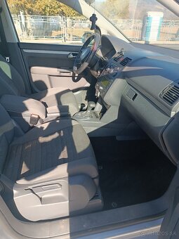 Volkswagen Touran 1,9 TDI automat - 2