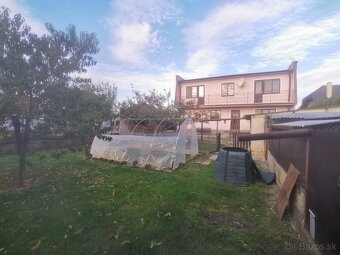 Krušovce - dvojgeneračný dom v tichej uličke - 2
