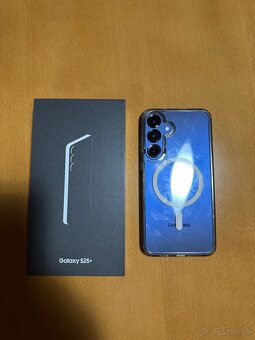 Predám polročný Samsung S25+ 512GB modrý - 2