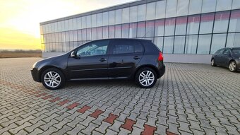 Volkswagen Golf V 1,9 Tdi 77kw Zeder Bez hrdze slušný stav - 2