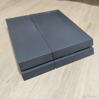 PlayStation 4 – 1 TB (CUH-1216A) - 2