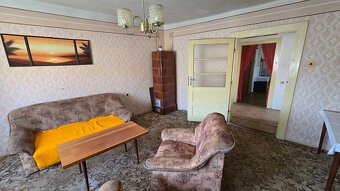 Rodinný dom v obci Pukanec na ul. SNP - poz. 427 m2 - 2