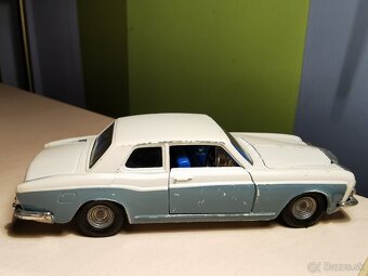 Corgi toys Rolls royce Silver Shadow - 2
