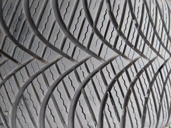 235/45 R18 - 2