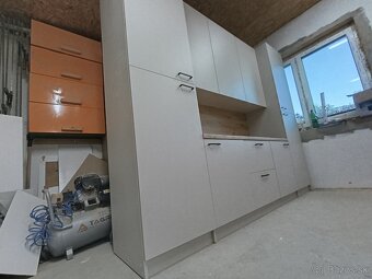 Kuchynská linka - 2