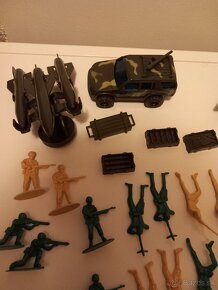 Veľká vojenská sada na hranie - 2