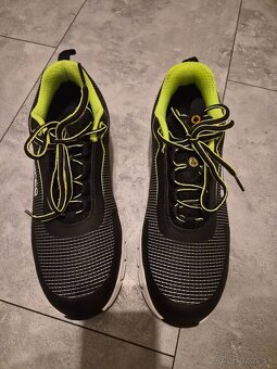 Bezpečnostná obuv 44 - 2