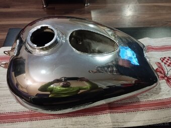 Jawa pérák nádrž - 2