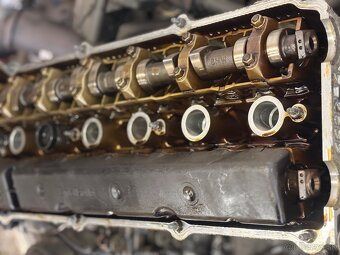 Rozpredám motor BMW M54B22 - 2