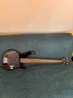 Basgitaru Yamaha TRBX174-RW (Black) - 2